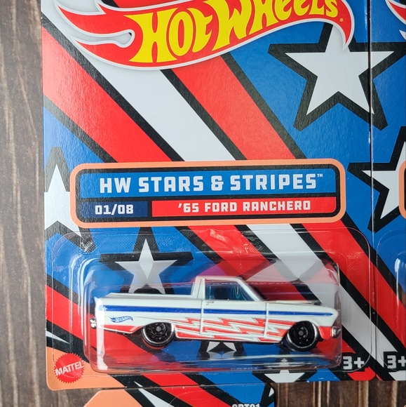 Hot Wheels Stars & Stripes Set - Picture 2 of 9